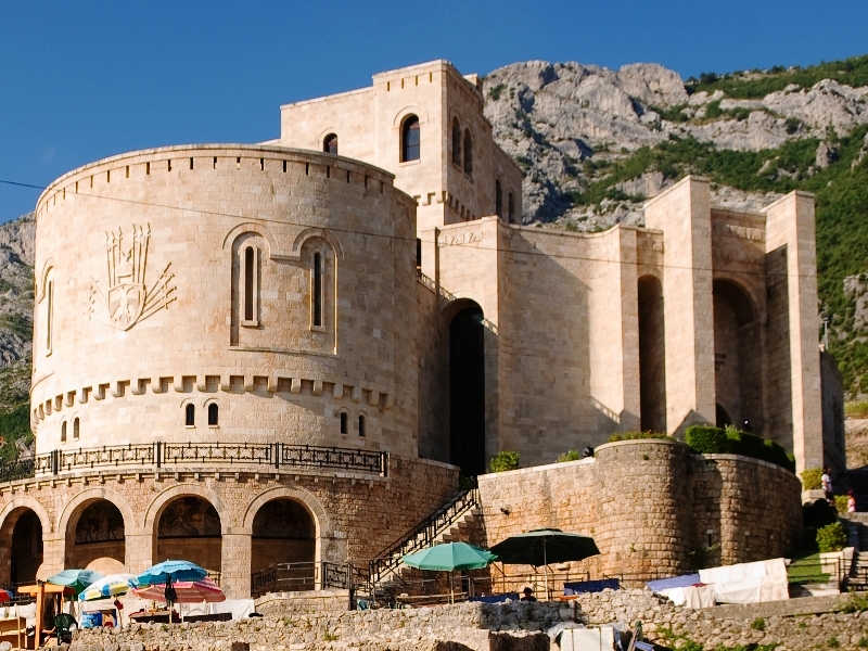 Albanien Nationalmuseum Skanderberg in Kruja SRD