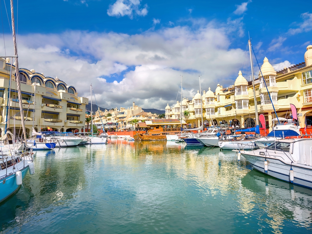 Andalusien E-Bike-Reise Hafen von Benalmadena SRD