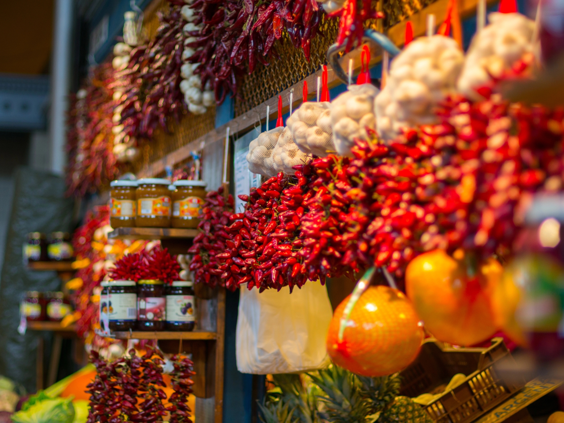 Budapest Städtereise ungarische Produkte auf dem Markt SRD