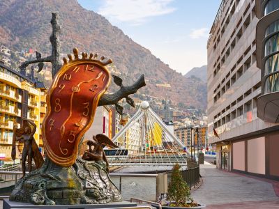 Andorra Kulturreise Höhepunkte Skulptur in Andorra la Vella SRD