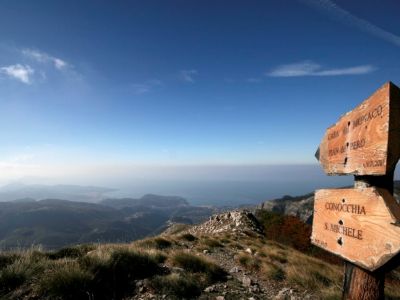 Kampanien Wandern Wegweiser