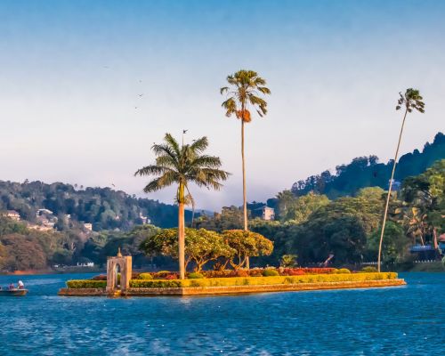 Sri Lanka Insel im Kandy See