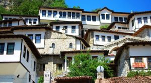 Albanien Rundreise Berat Stadt der Fenster - SRD