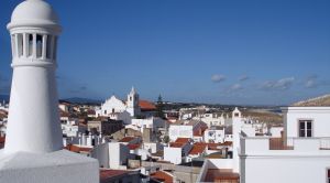 Algarve Höhepunkte Standorthotel Blick auf Lagos