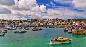 Jersey, Guernsey, Sark Höhepunkte der Kanalinseln St. Peter Port Guernsey SRD
