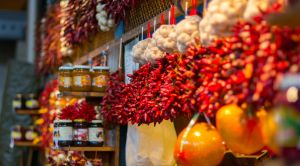 Budapest Städtereise ungarische Produkte auf dem Markt SRD